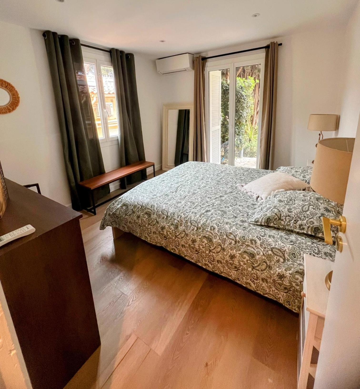 Superbe Appartement Avec Terrasse Jardin Et Parking Prive Σαιν-Τροπέ Εξωτερικό φωτογραφία
